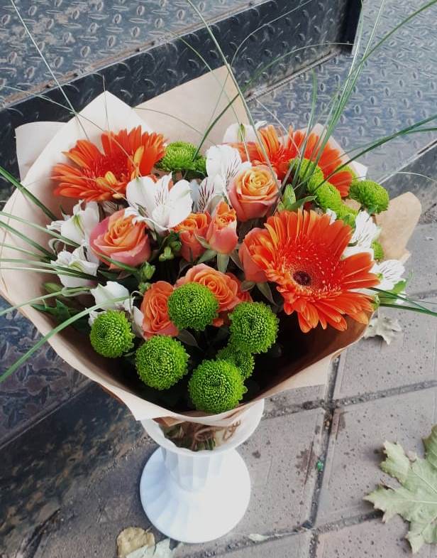Букет цветов из: Герберы, Хризантемы, Альстромерии и Розы в Кострово