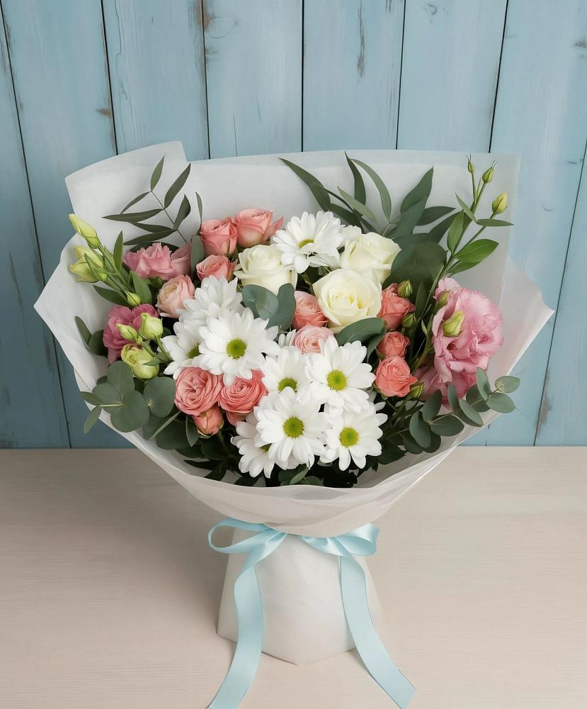 Букет цветов из: Розы, Лизиантусы и Хризантемы в Кострово