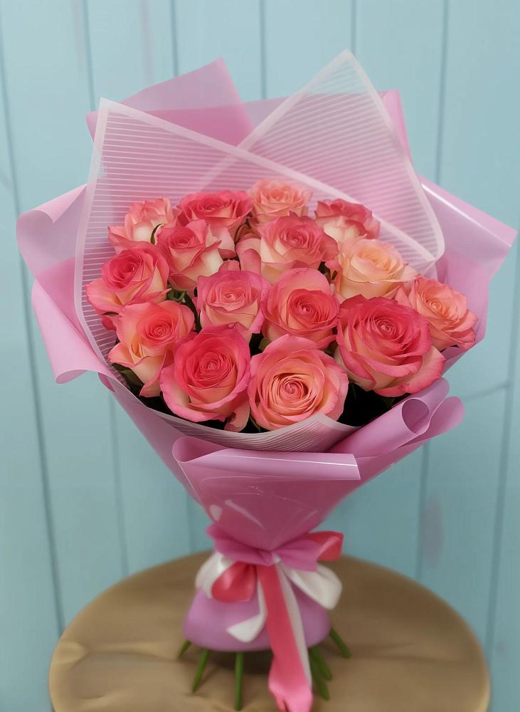 Букет 15 Розовых роз Равель в Кострово