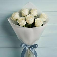 Букет 7 Белых роз Эдлесс Лав в Кострово