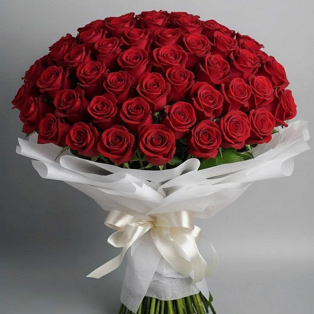 Букет 101 Красная роза Блэк Мэджик в Кострово
