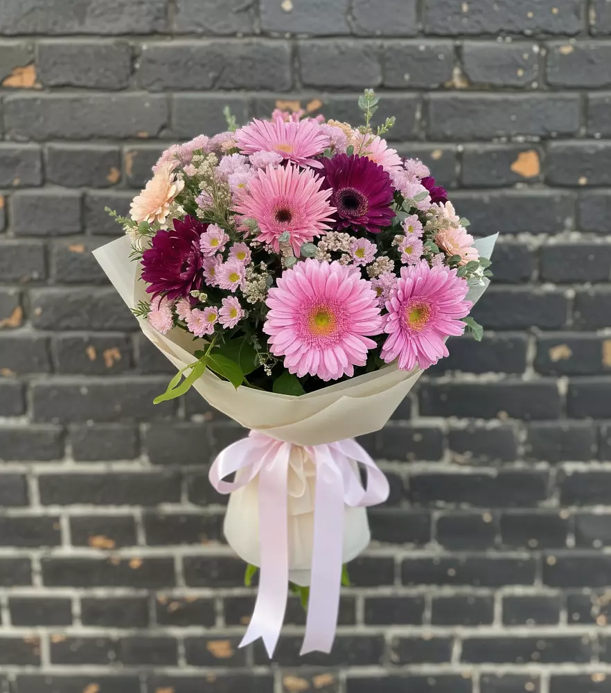 Букет цветов из: Герберы и Хризантемы в Кострово