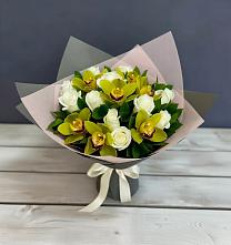 Букет цветов из:  Орхидеи и Розы в Кострово