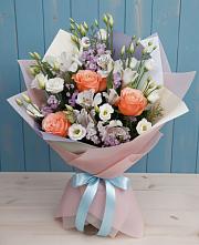 Букет цветов из:  Лизиантусы, Розы, Альстромерии и Гипсофила #REPLACE_PRED# Кострово