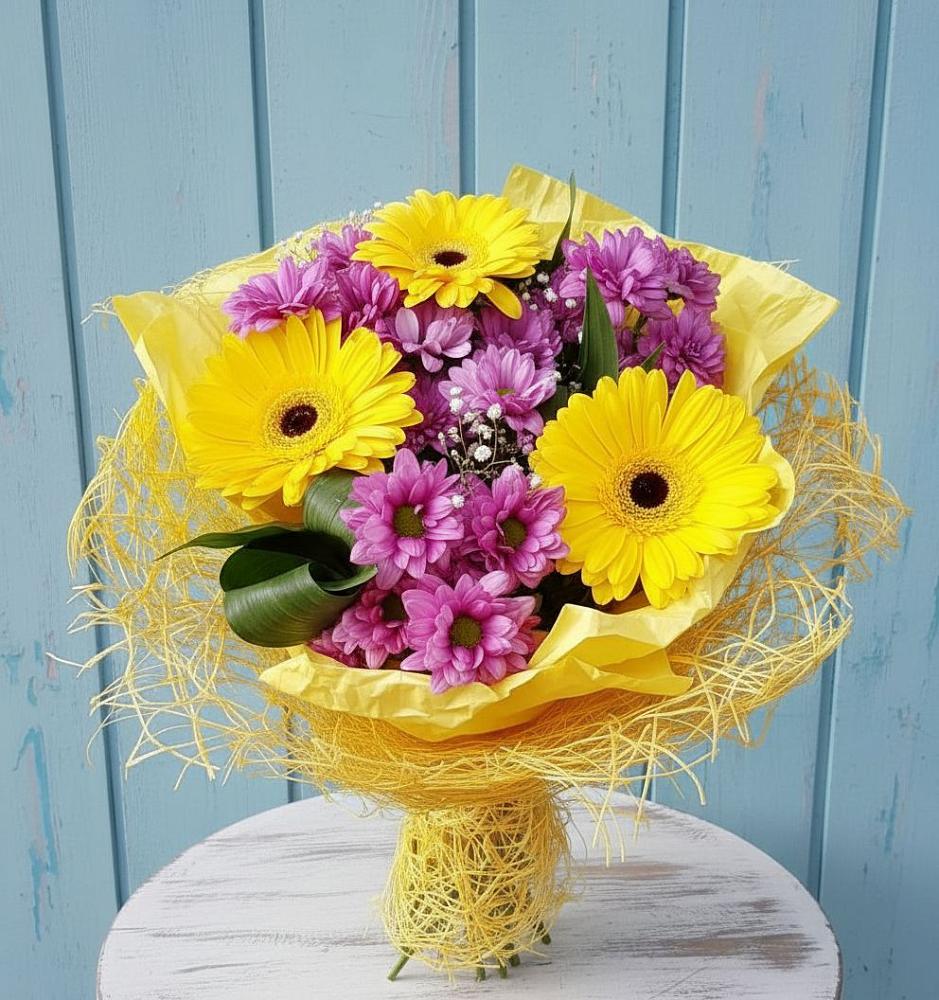 Букет цветов из: Хризантемы и Герберы в Кострово