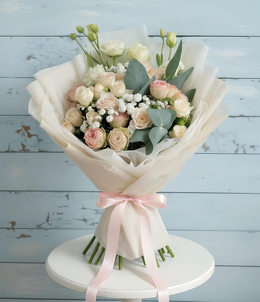 Букет цветов из: Розы и Лизиантусы в Кострово