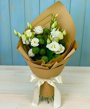 Букет цветов из:  Хризантемы и Лизиантусы в Кострово