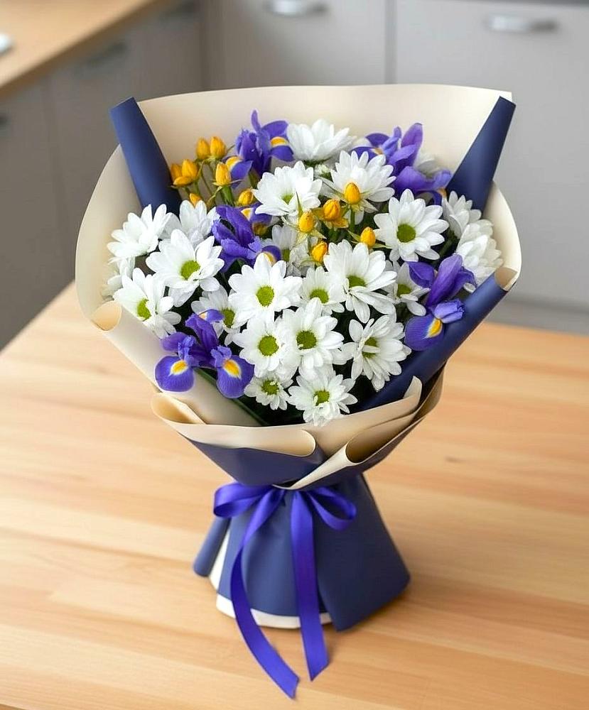 Букет цветов из: Розы, Ирисы и Хризантемы в Кострово